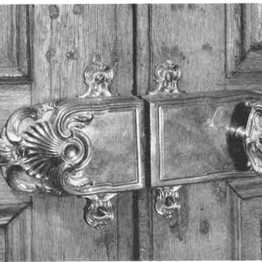 Old door lock in beautiful style.