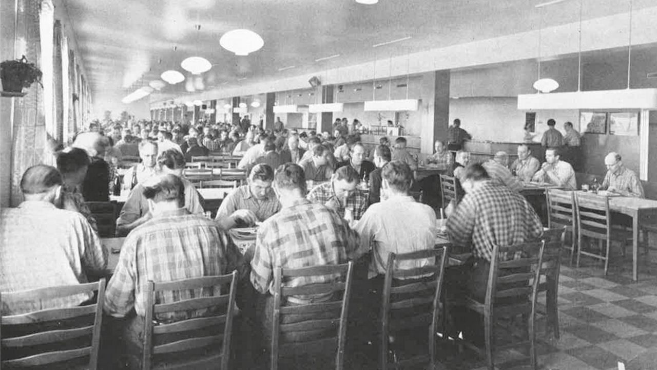 Old picture taken in the dining room in ASSA's factory in Eskilstuna.