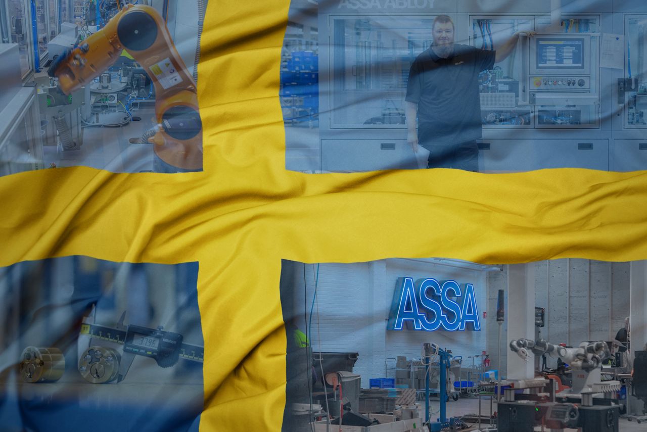 Två militärskepp