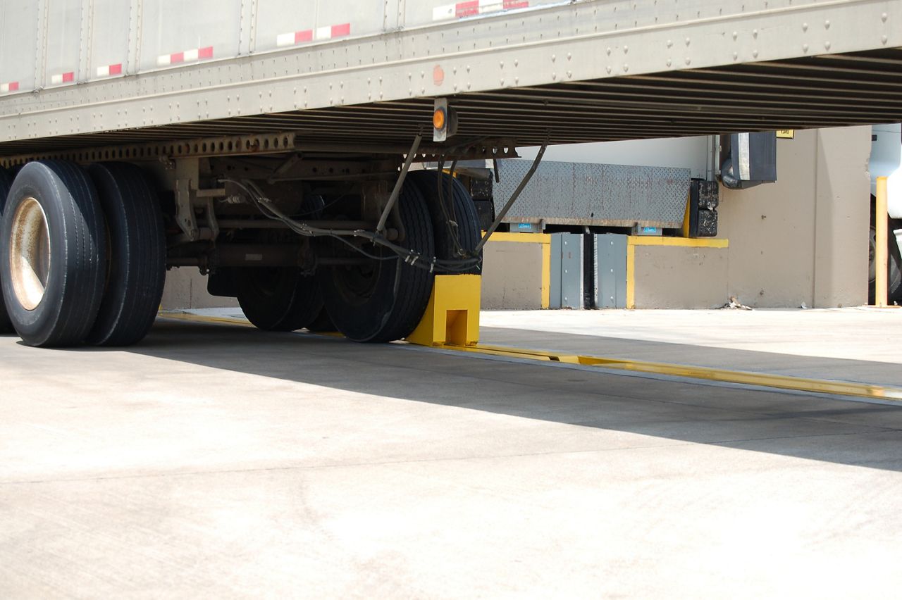 Image: Left view of the UTC Wheel Restraint.