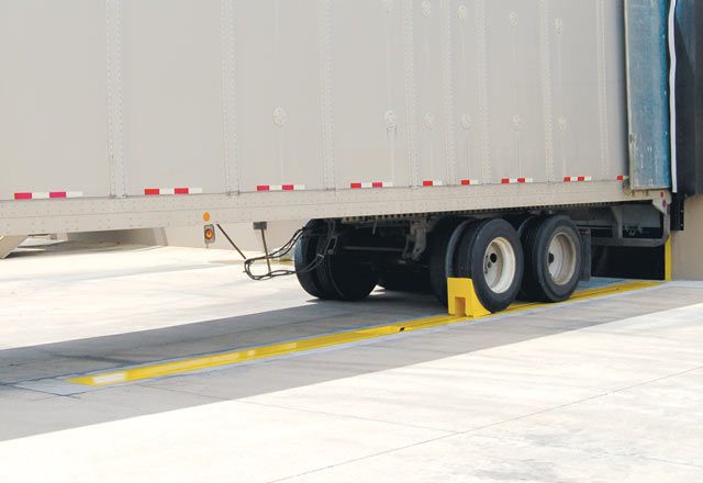 Image: Right view of the UTC Wheel Restraint.