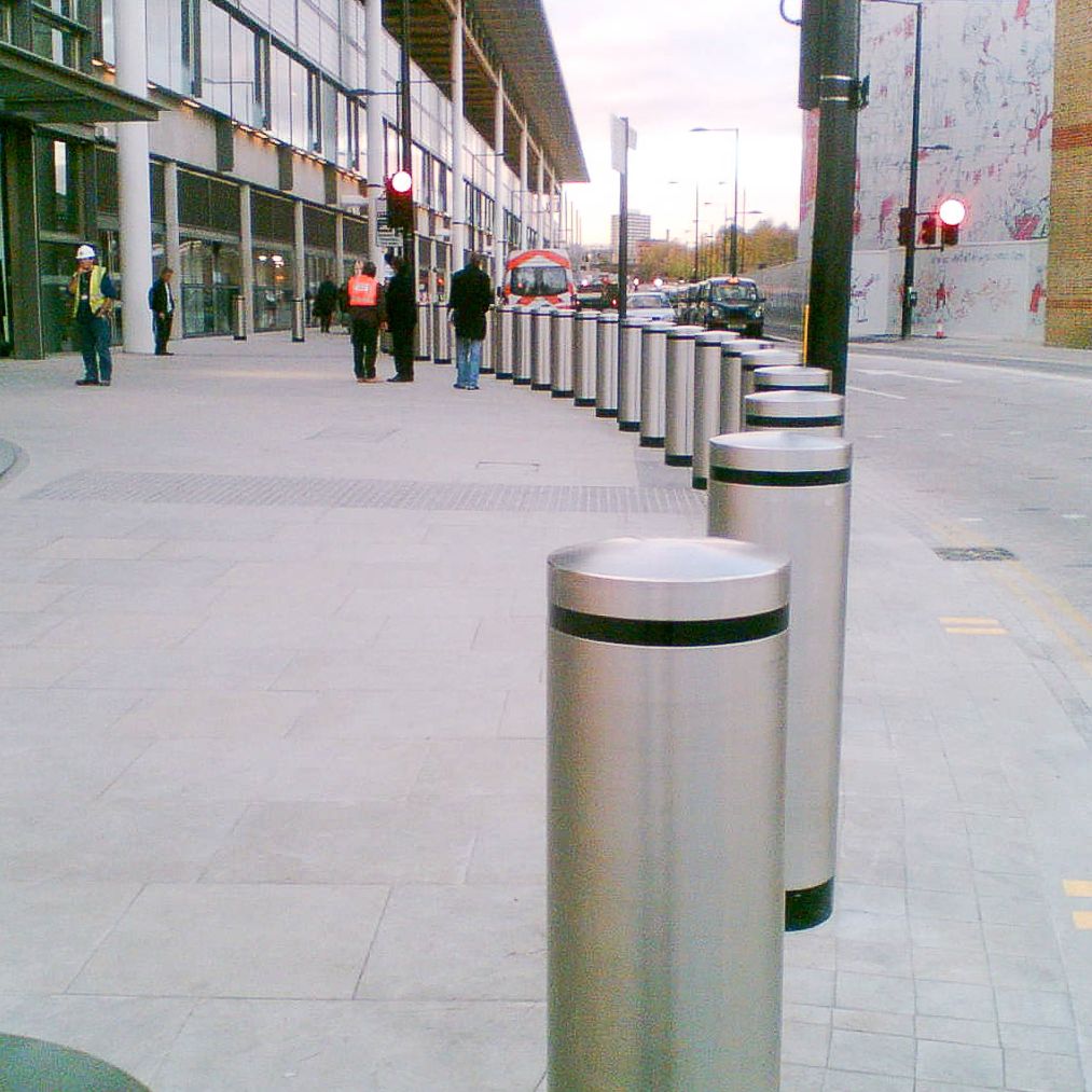 Ultra shallow mount bollards stainless steel with black stripe