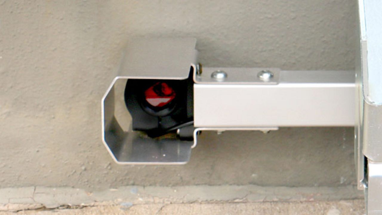 A concentrated image of the VersaChock system sensor lights. 