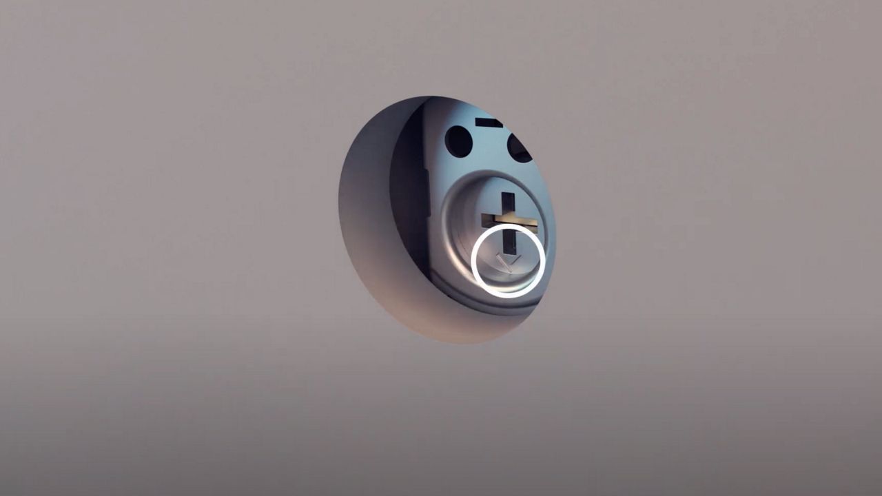 Yale Linus Scandinavia Lock installation.