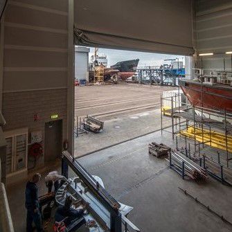 ASSA ABLOY VL3116 vertical lifting fabric door installed at Scheepswerf, Holland