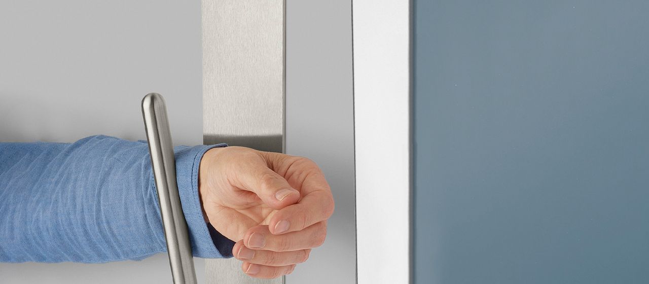 Image: a408c-aa_rw_ap1107_armdoor915x400.jpg