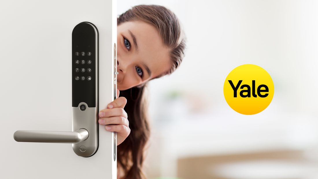 Yale Doorman L3 på dörr.