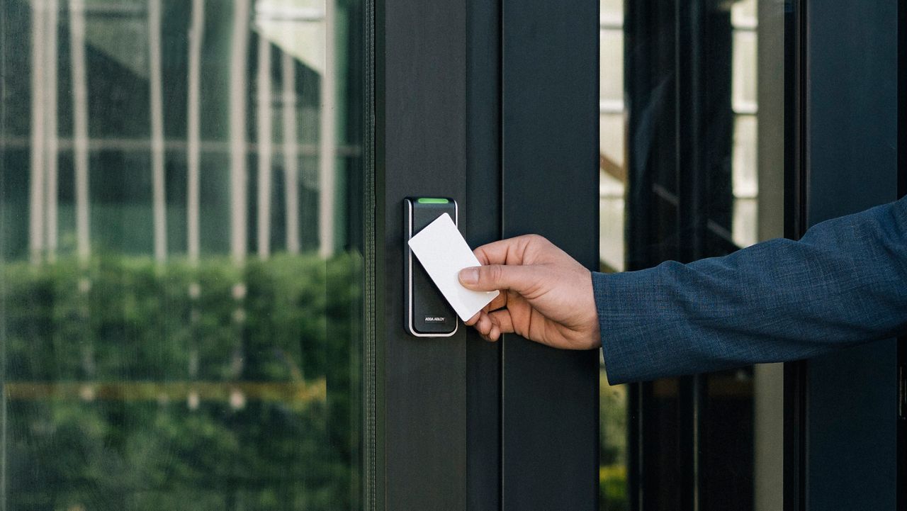 Digital lock and keycard.
