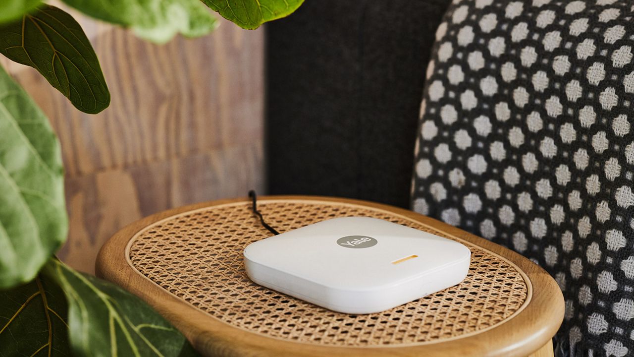 Yale Smart Alarm hub