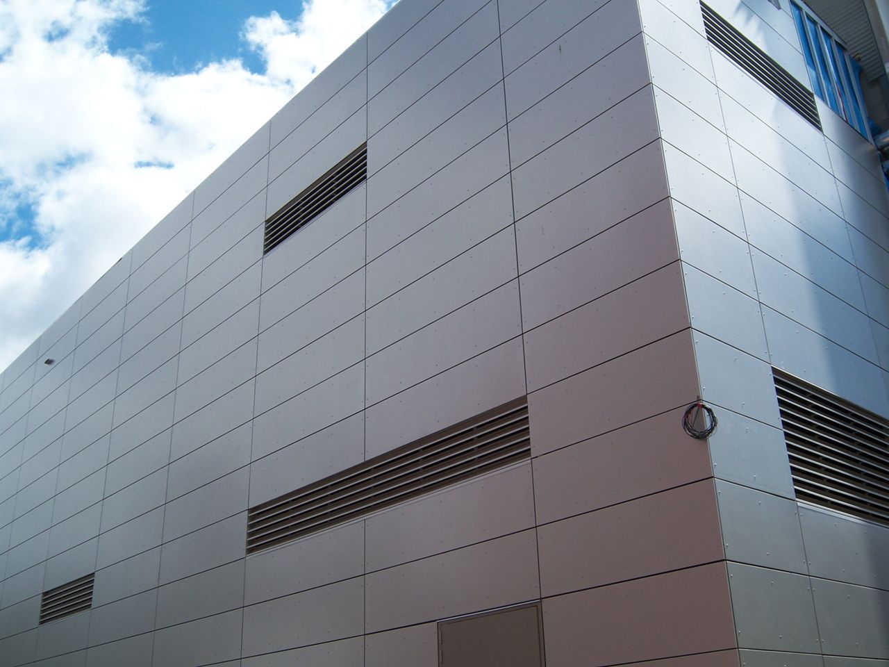 Image: AME100 Fixed Louvre - Continuous