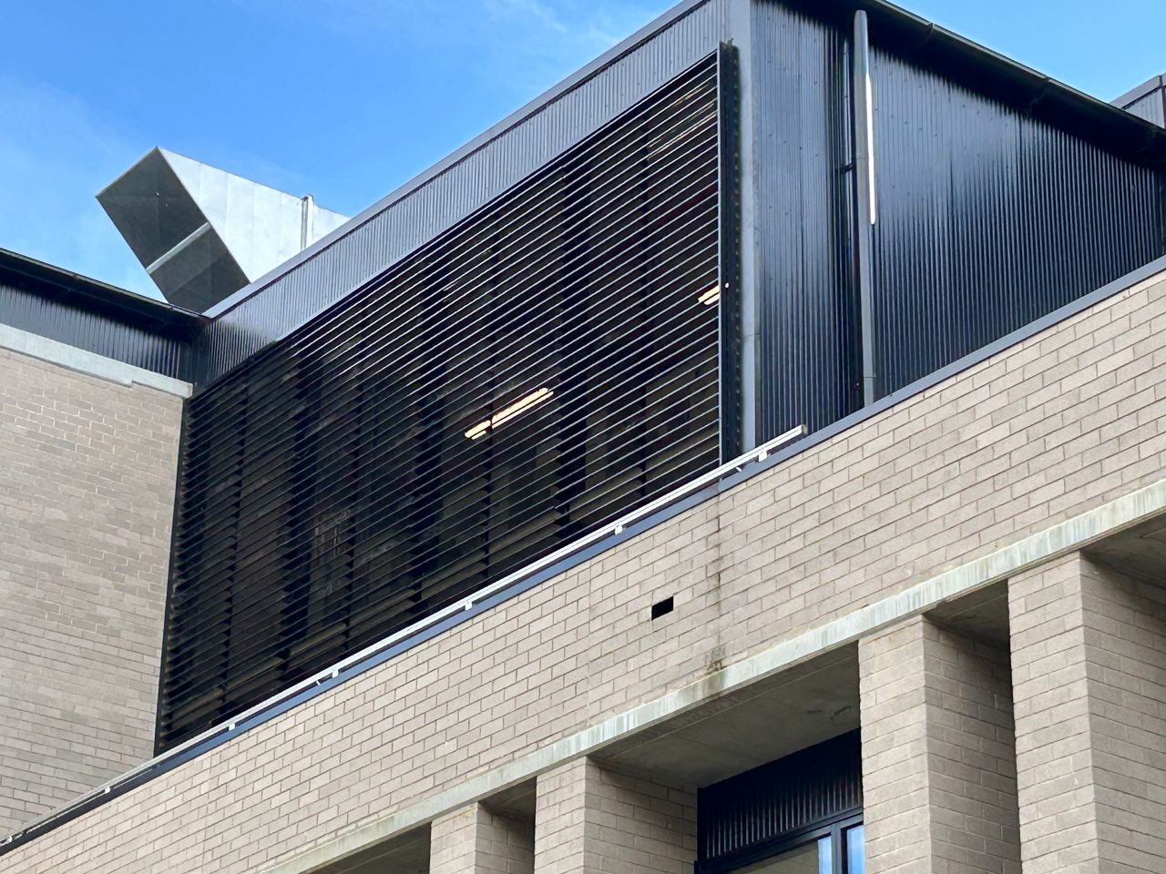 AMF120 Fixed Louvres
