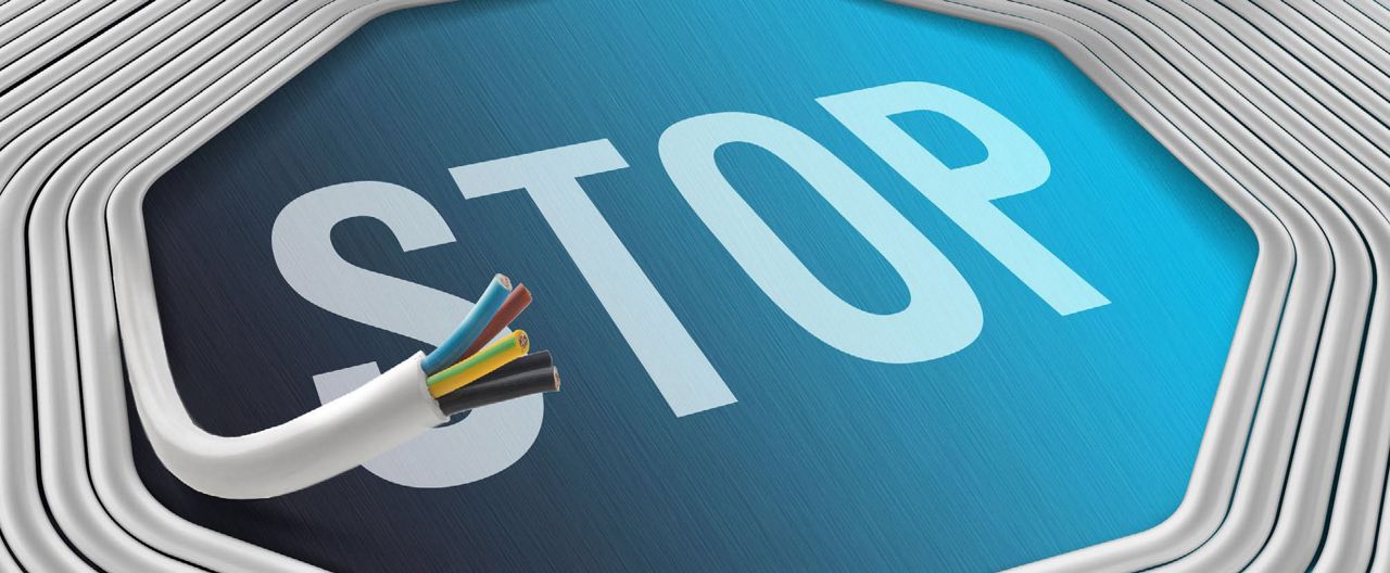 Stop signal with cables