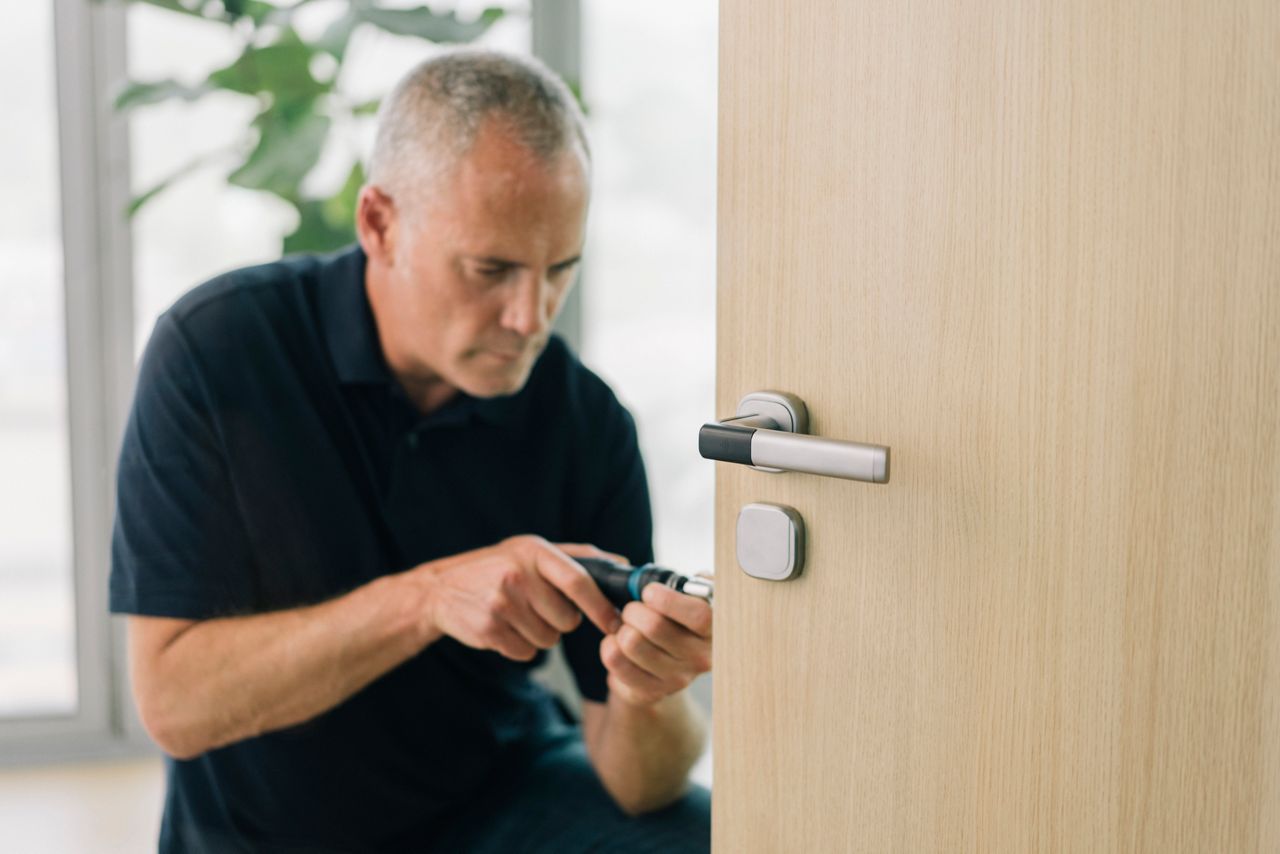 Aperio device installation