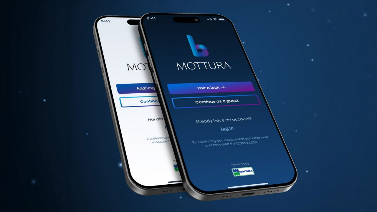 Smartphones with the bMOTTURA app in light and dark modes, available in Italian and English