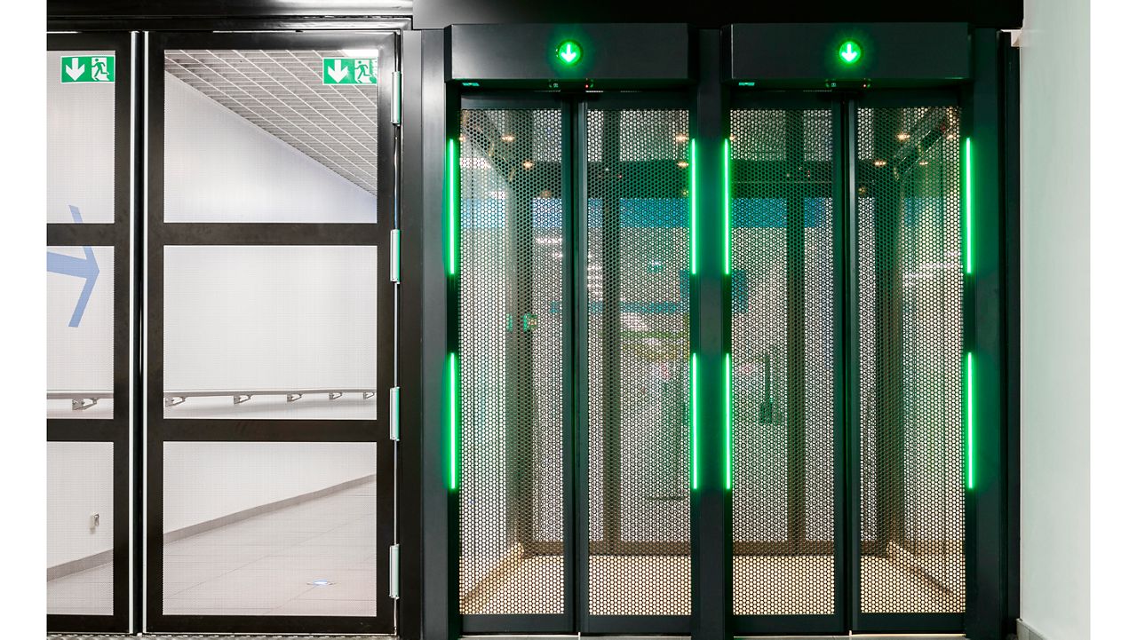 The ASSA ABLOY Exit Lane controlling access