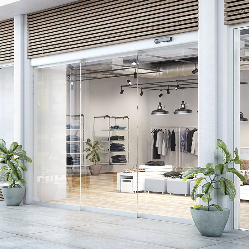 装有ASSA ABLOY 必盛 SL520 套叠门在小商店内视图。