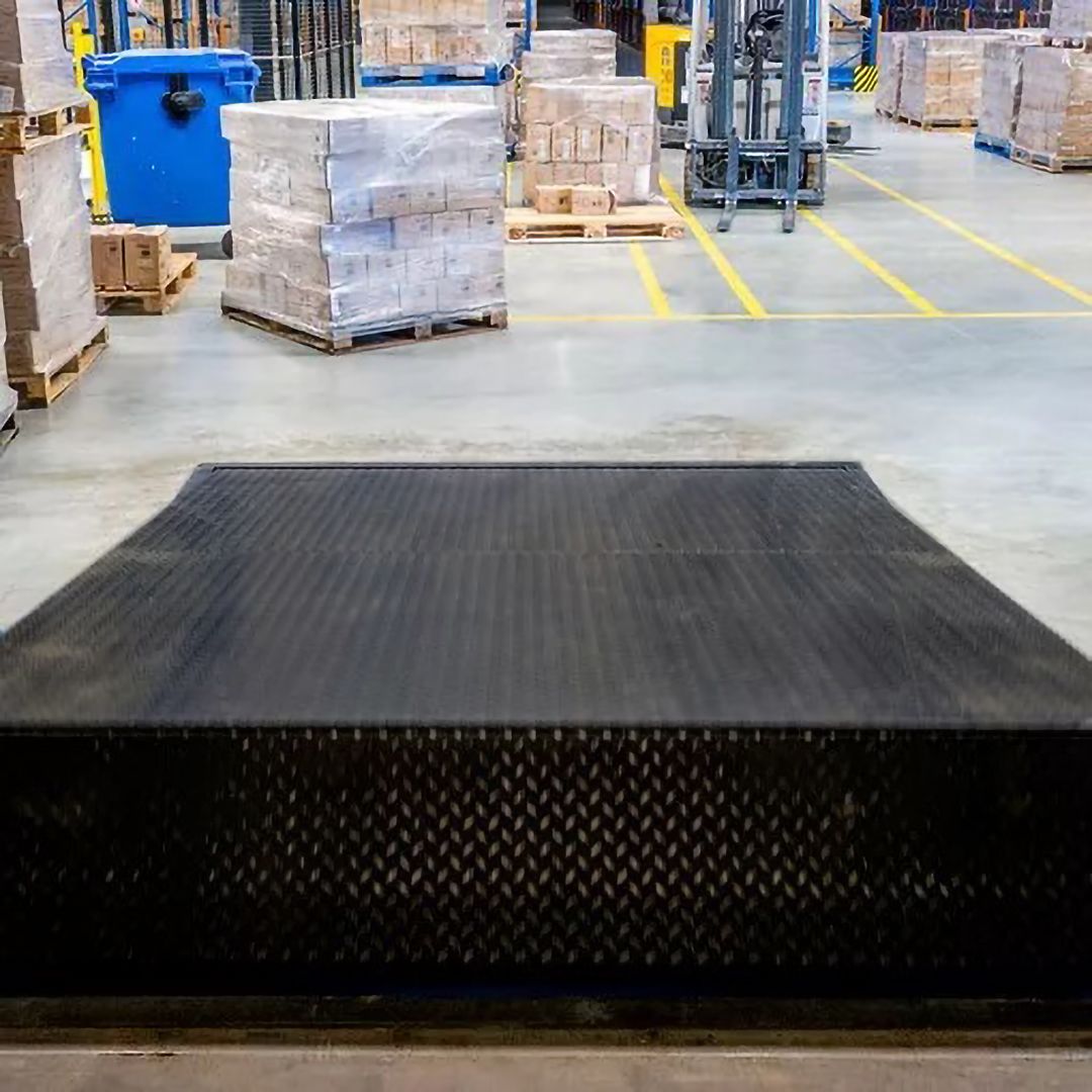 Image: ASSA ABLOY DL6211S hydraulic swing-lip dock leveller