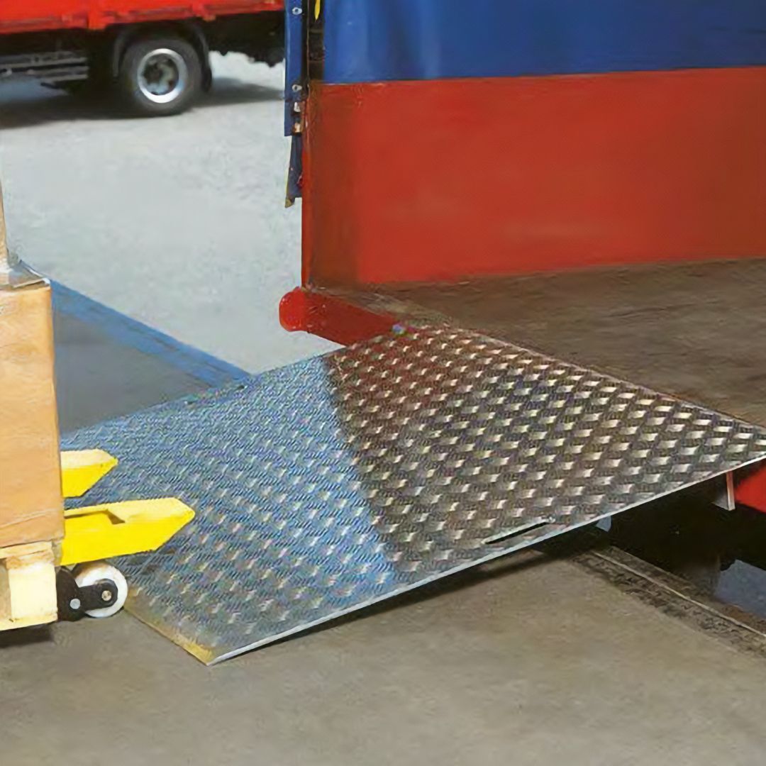 DP6050AWB dock plate with a docked trailer