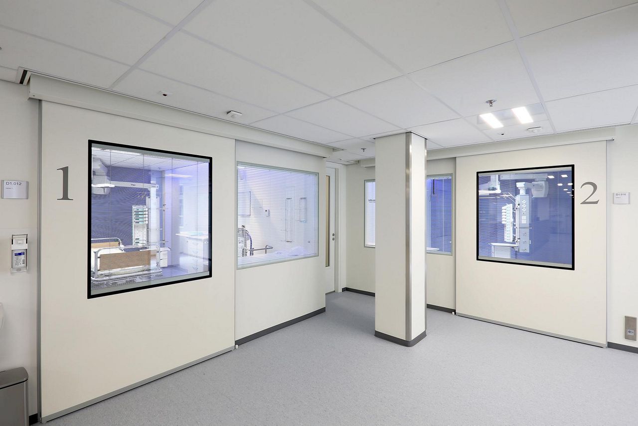 ASSA ABLOY SL Hygienic Metaficient constitue un mécanisme d’ouverture de portes sûr, facile et hygiénique.