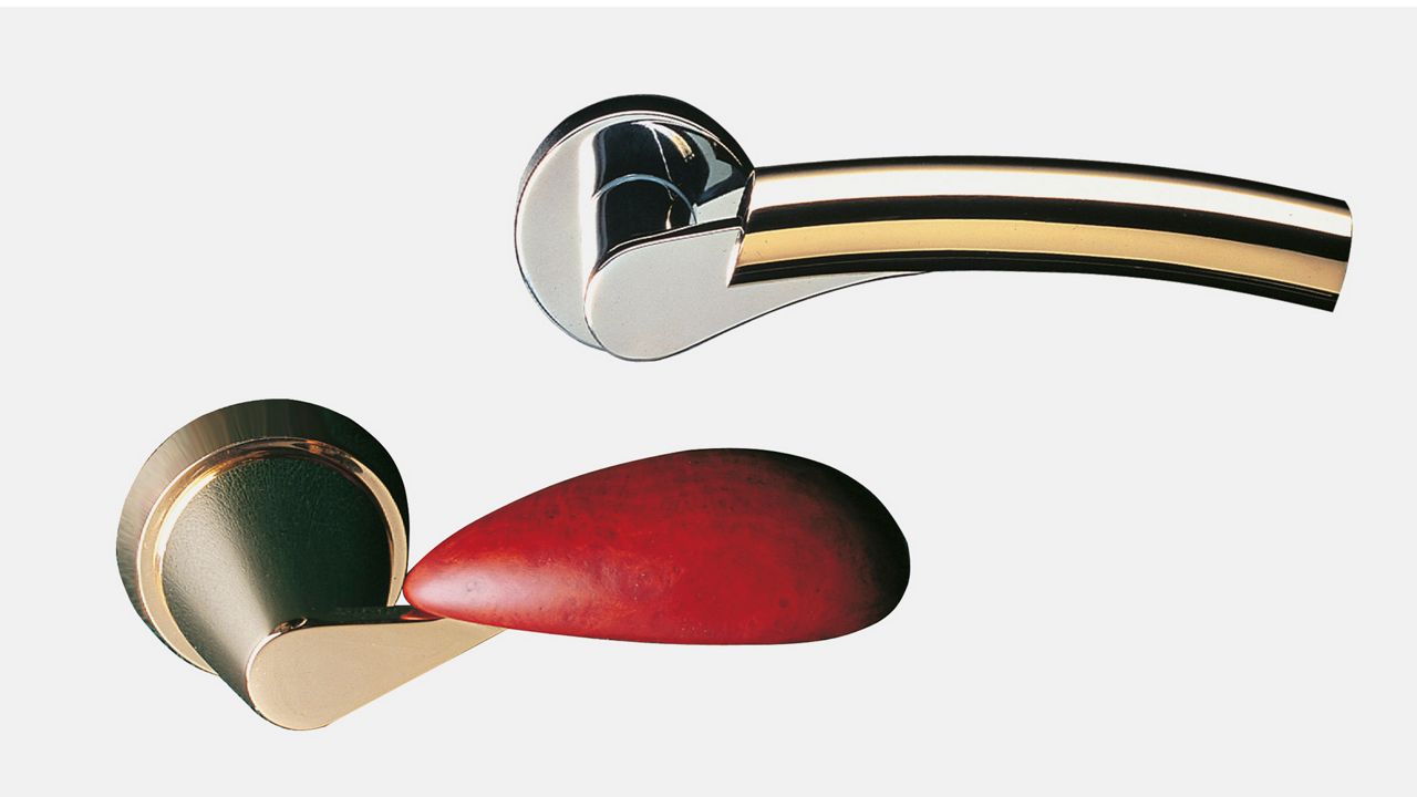 Exclusive handles from ASSA with Italian inspiration from the mid-1990s.