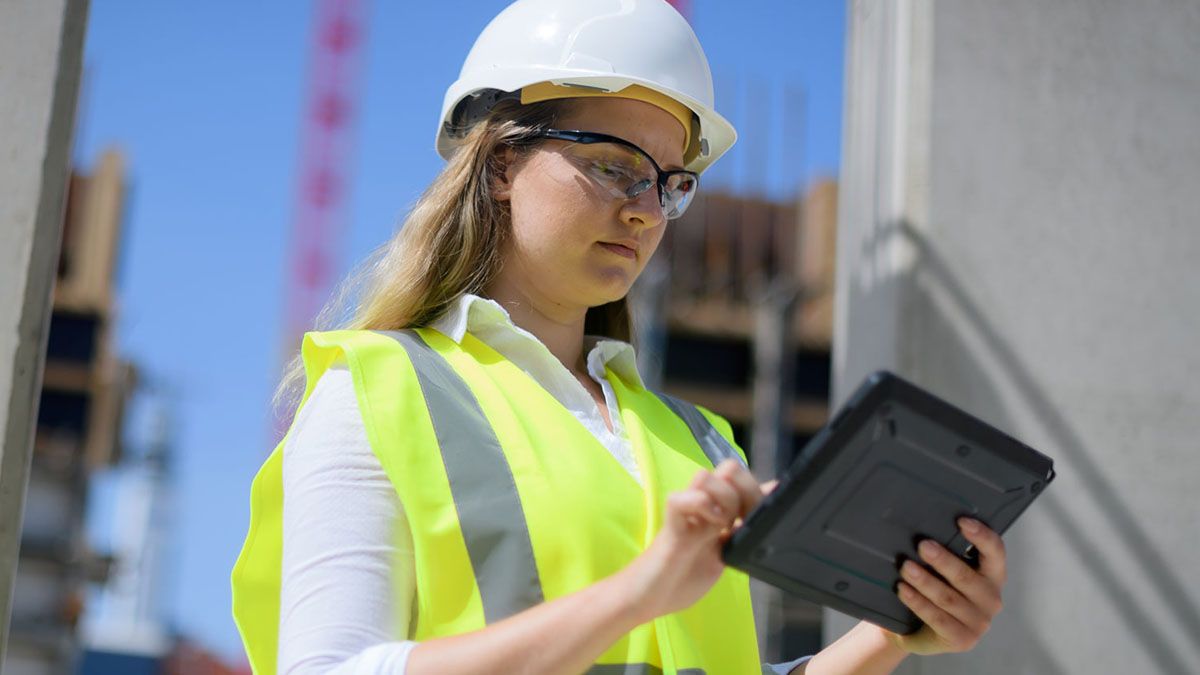Biosite worker