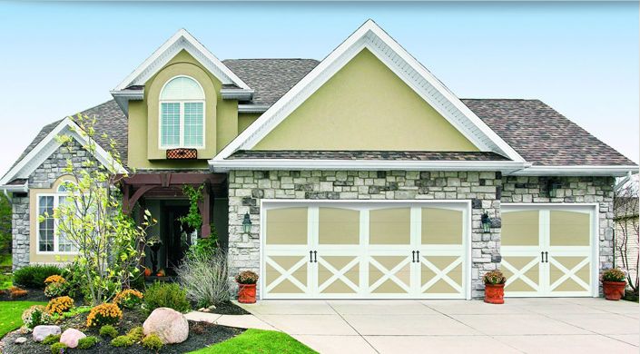 Amarr Carriage Court Collection: Tanglewood Design with Closed Arch in Wicker Tan/White