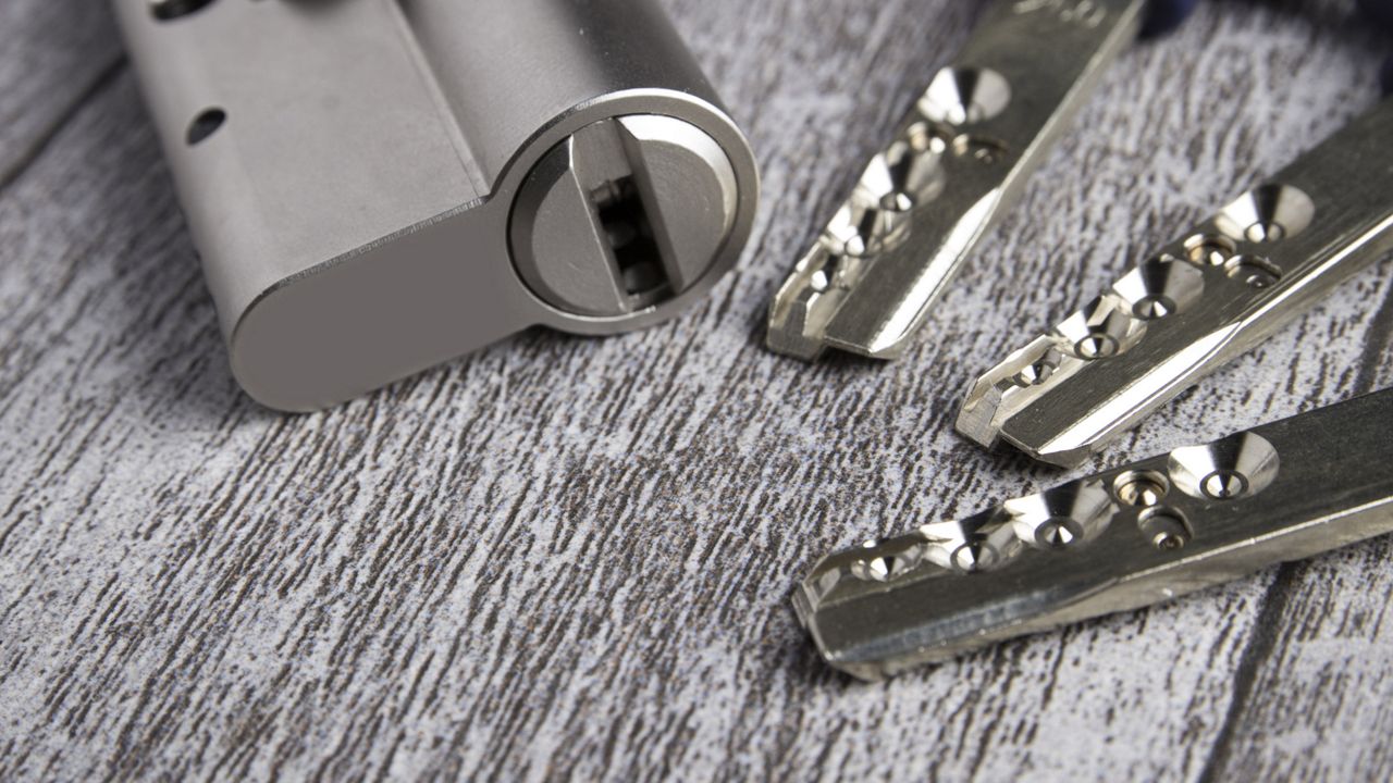 Cilindri e chiavi sicurezza ASSA ABLOY