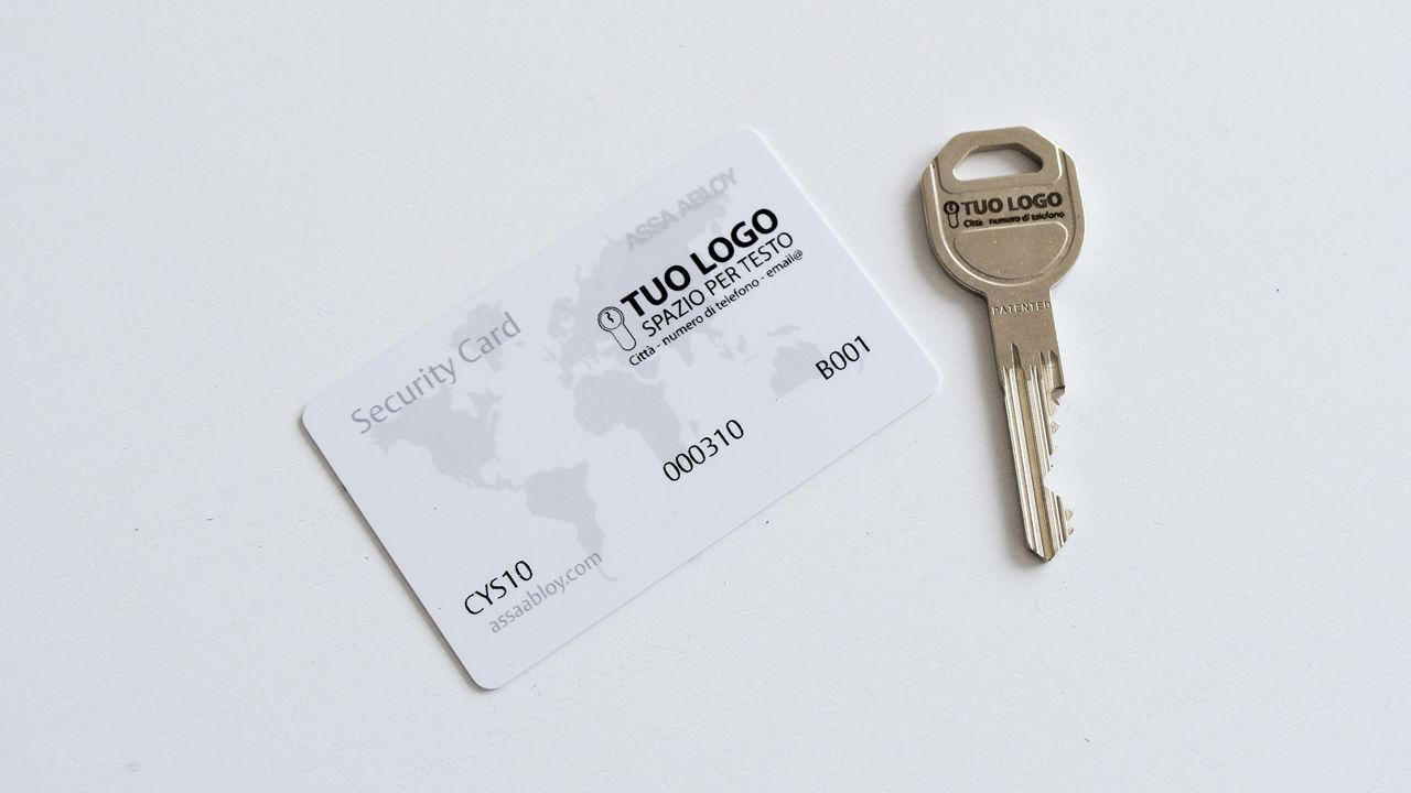 CYS10 key and card customization
