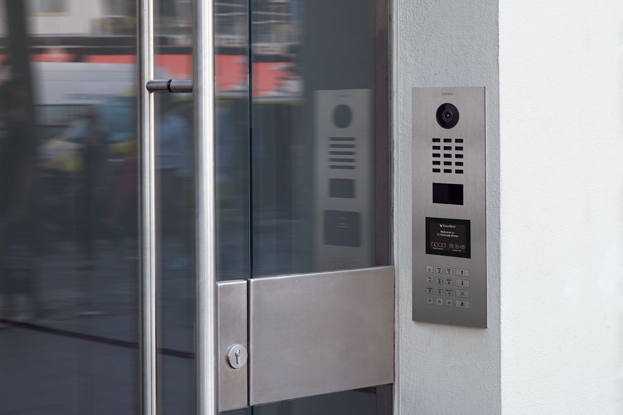 DoorBird porttelefon med video