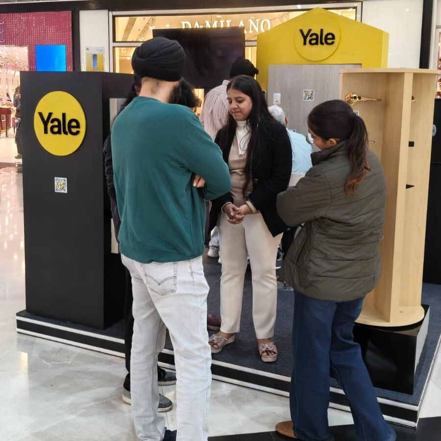 Delhi mall featuring an exhibition of Yale Smart Solutions.
