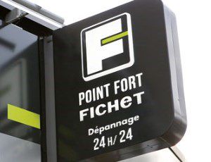 Enseigne d'un serrurier Point Fort Fichet