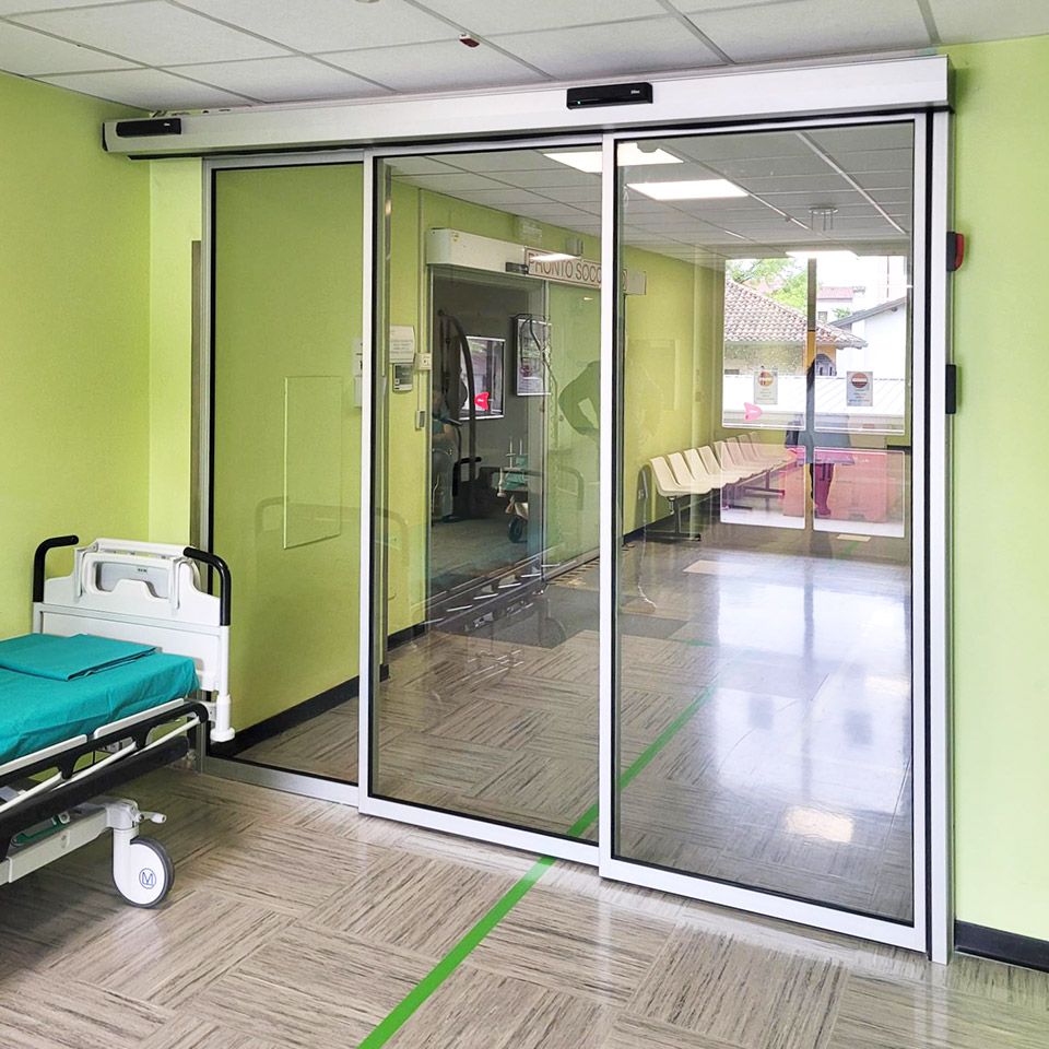 Image: Ditec DAS200 automatic telescopic sliding door
