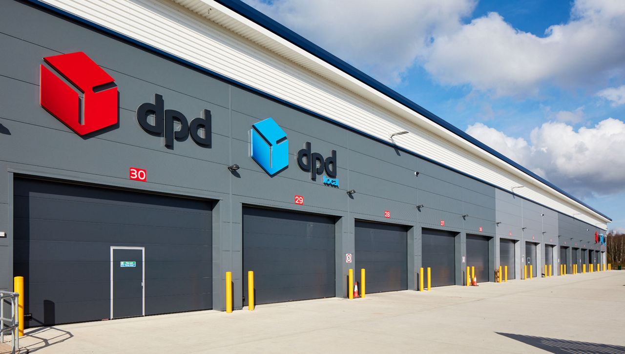 Crawford OH1042P industrial sectional door at dpd distribution hub