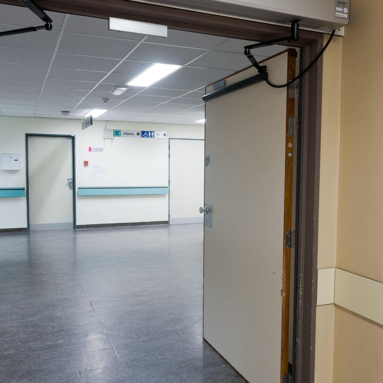 Automatischer Drehflügeltürantrieb
