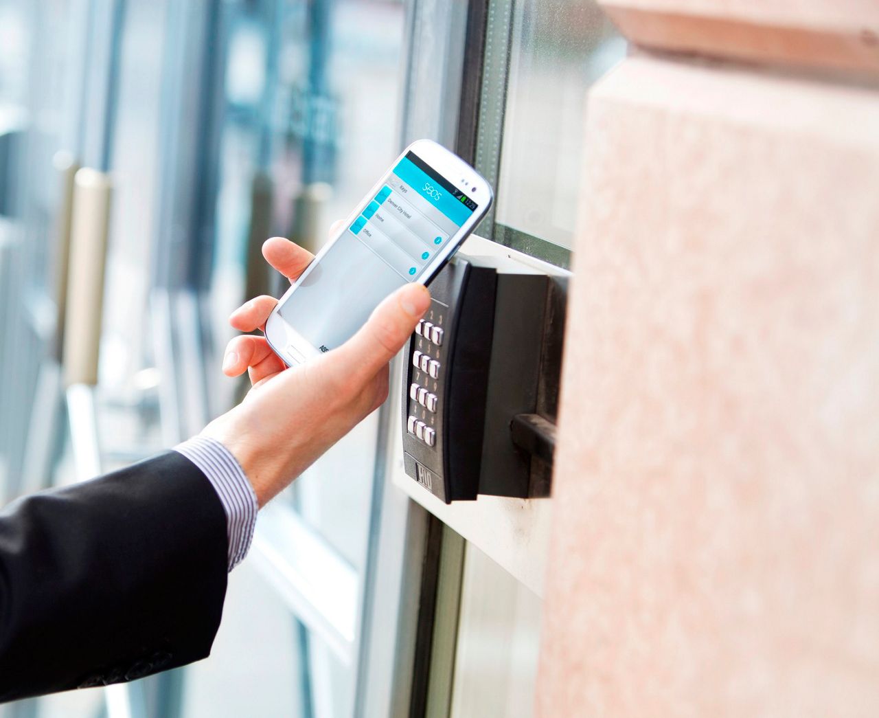 Image: e9446-hid-seos-reader.jpg