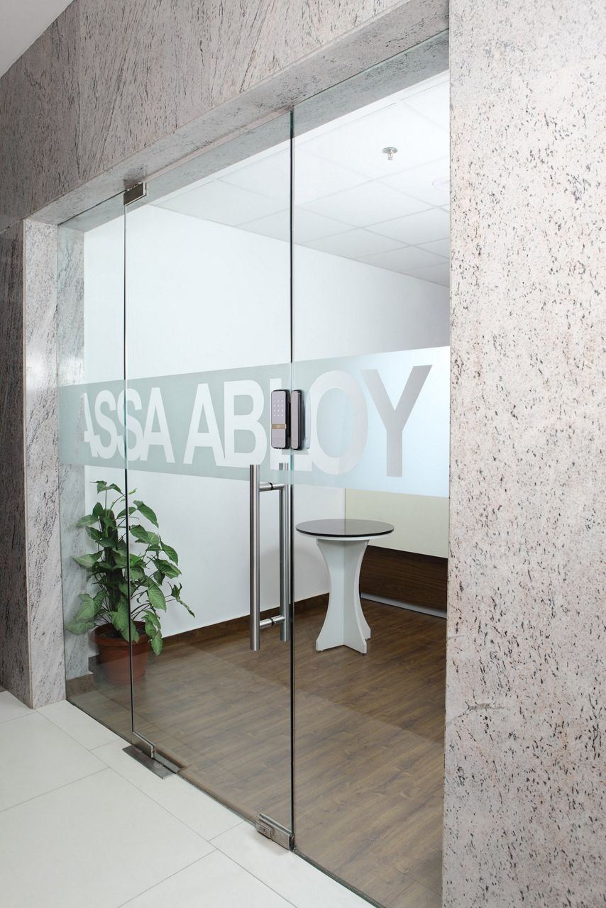 Image: e9e7c-glassddlinstalled2.jpg