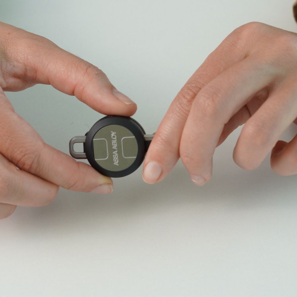 Image: eCLIQ Key in use