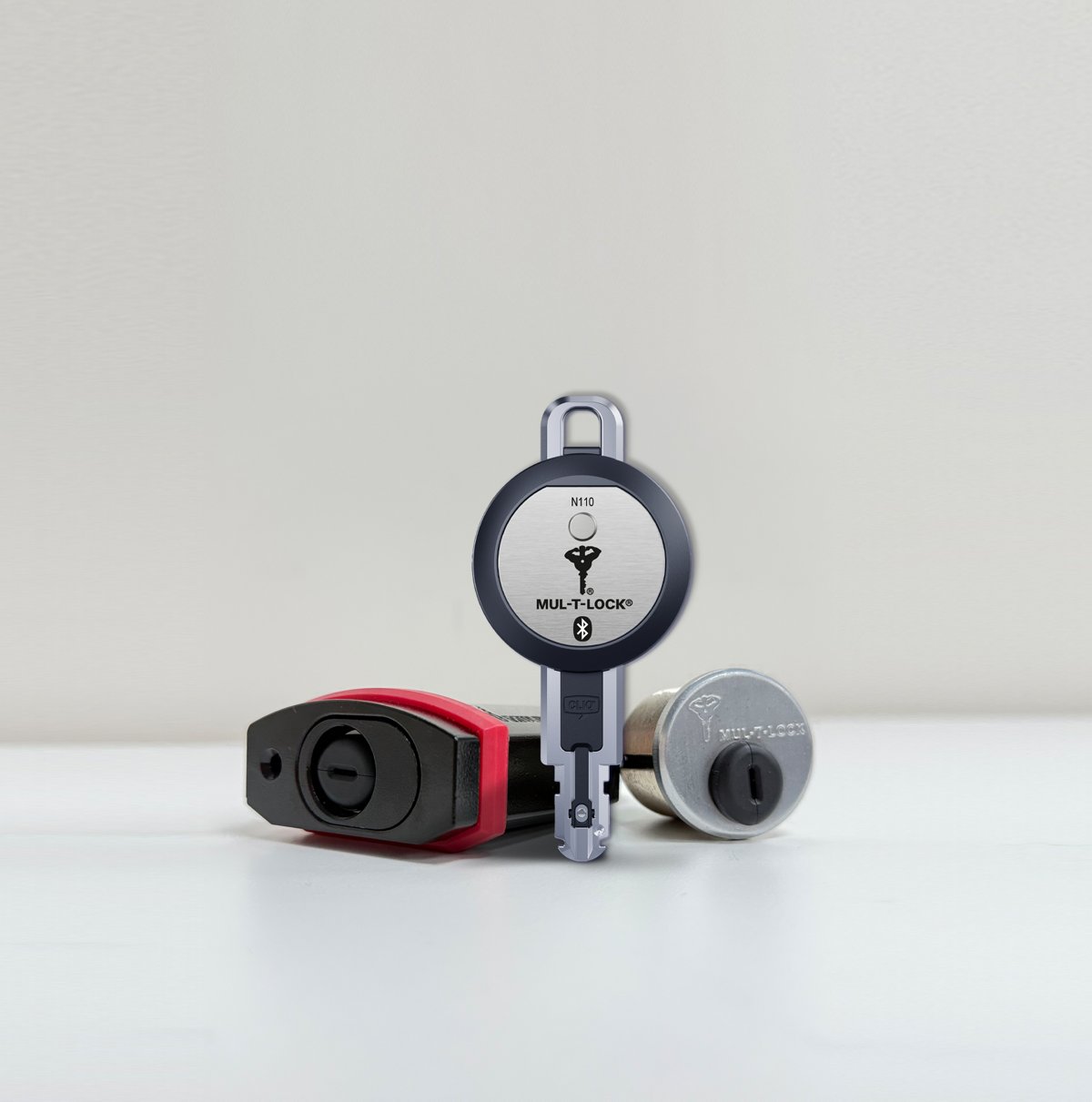 Mul-T-Lock eCLIQ electronic key and cylinder