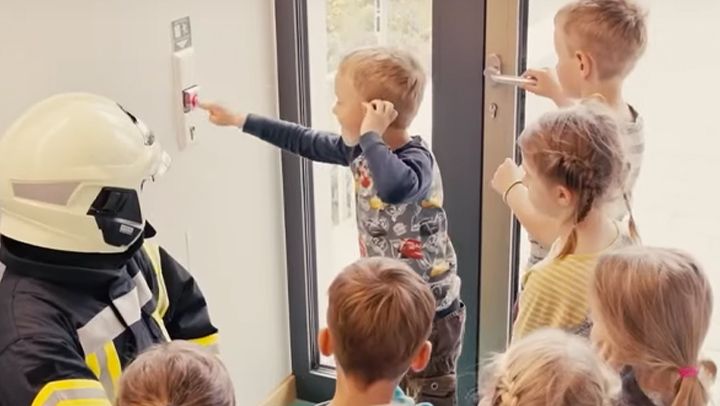 escape door systems in schools test drill