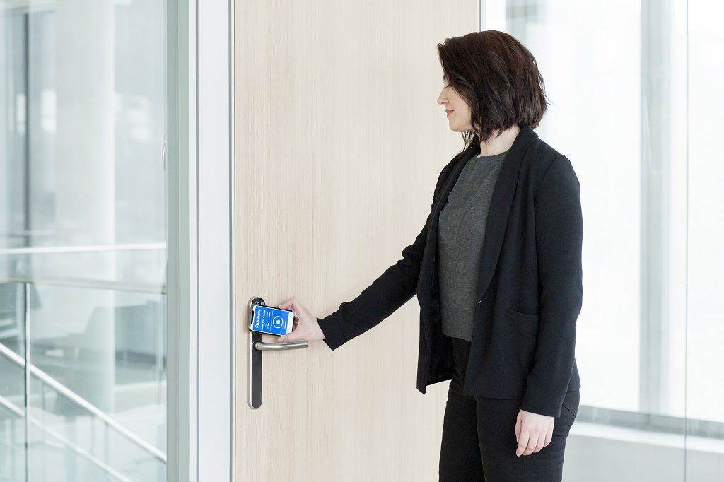 Image: efceb-smartair_openow_escutcheonstandardeuro2.jpg