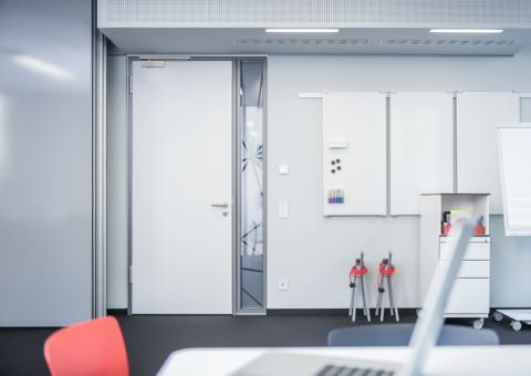 Ferme-porte Cam-Motion ASSA ABLOY