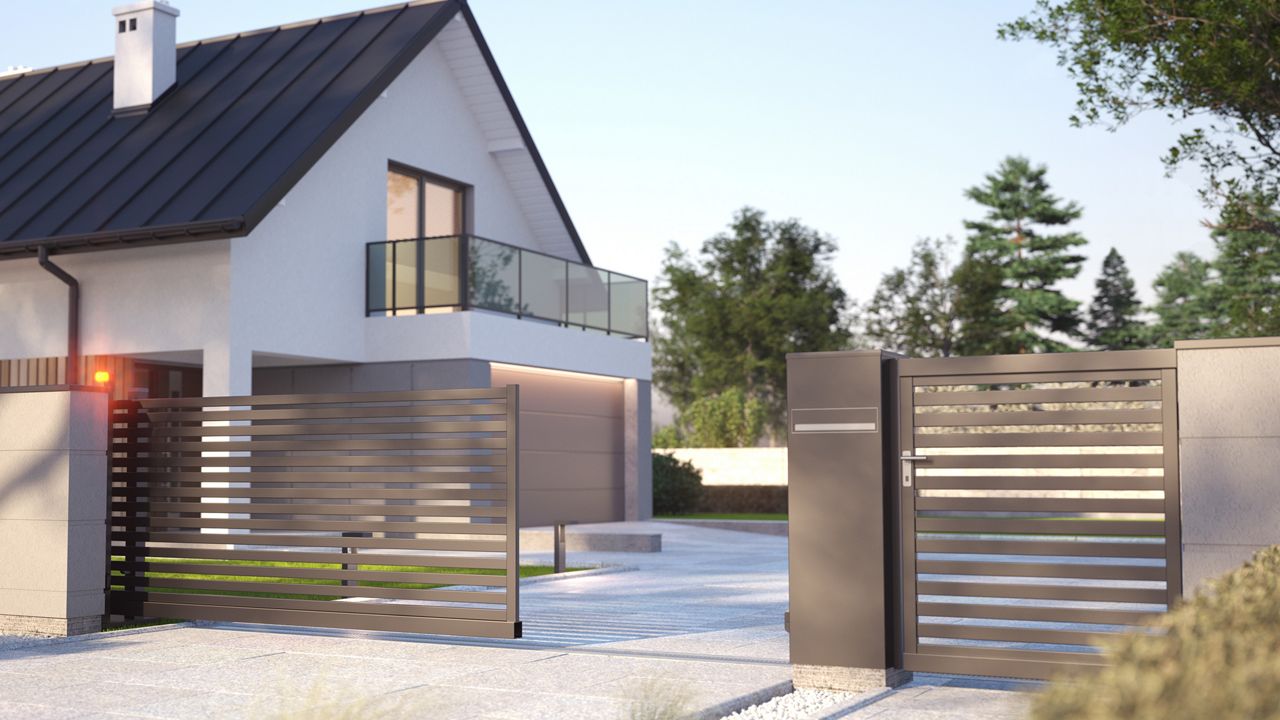 Garage e cancello pedonale