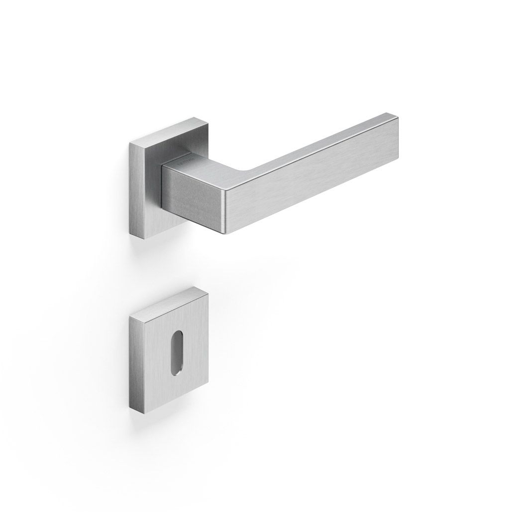 Maniglia da porta H 600 Aurora in prospettiva con finitura Cromo satinato