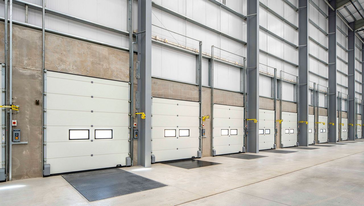 An internal image of the ASSA ABLOY OH1142P dual drive sectional door at Horizon 29