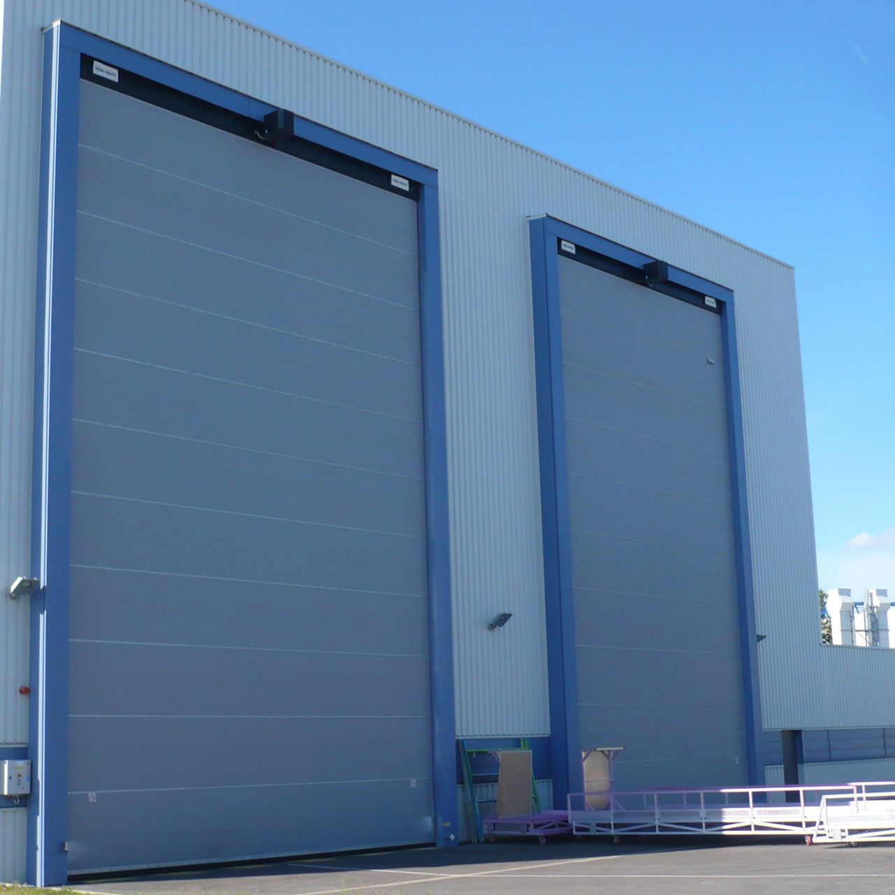 ASSA ABLOY Megadoor Gewebe-Hubtore XXL 