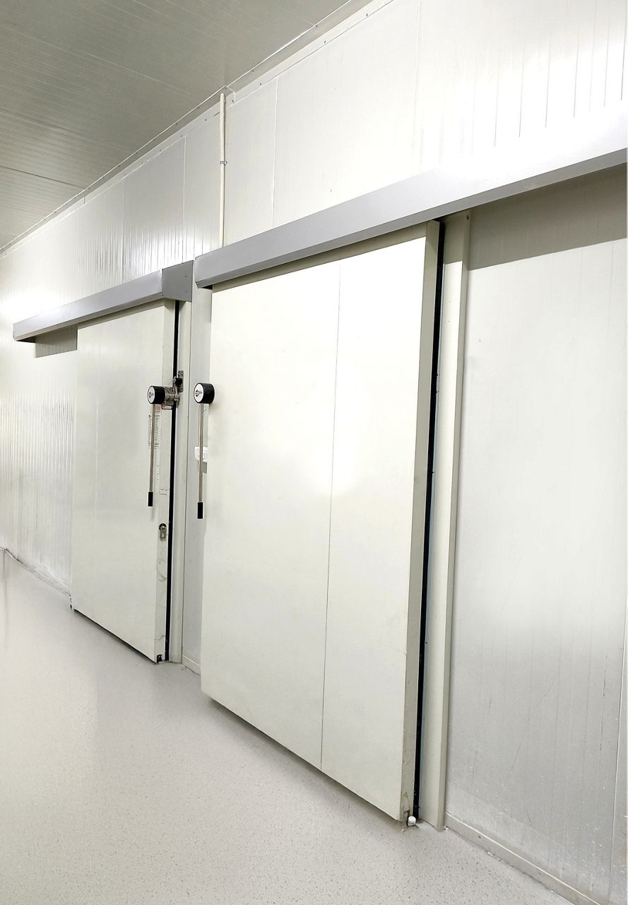 Food Care sliding freezer door for food processing industry