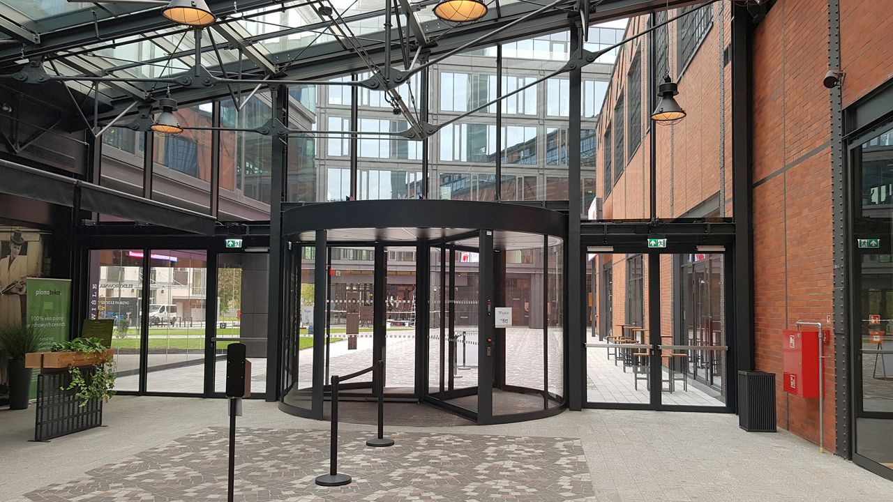 ASSA ABLOY High Capacity Revolving Door view from inside