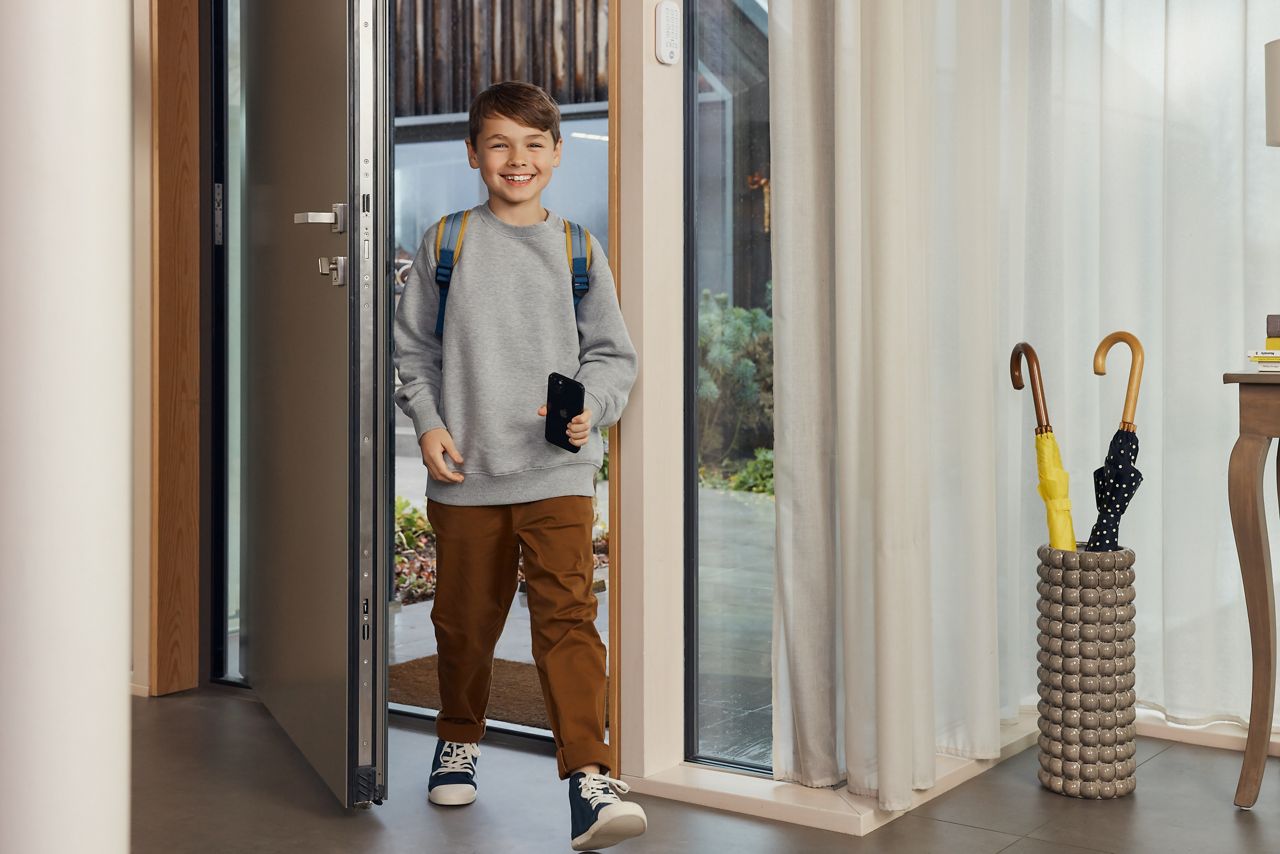 Little boy at the entrance