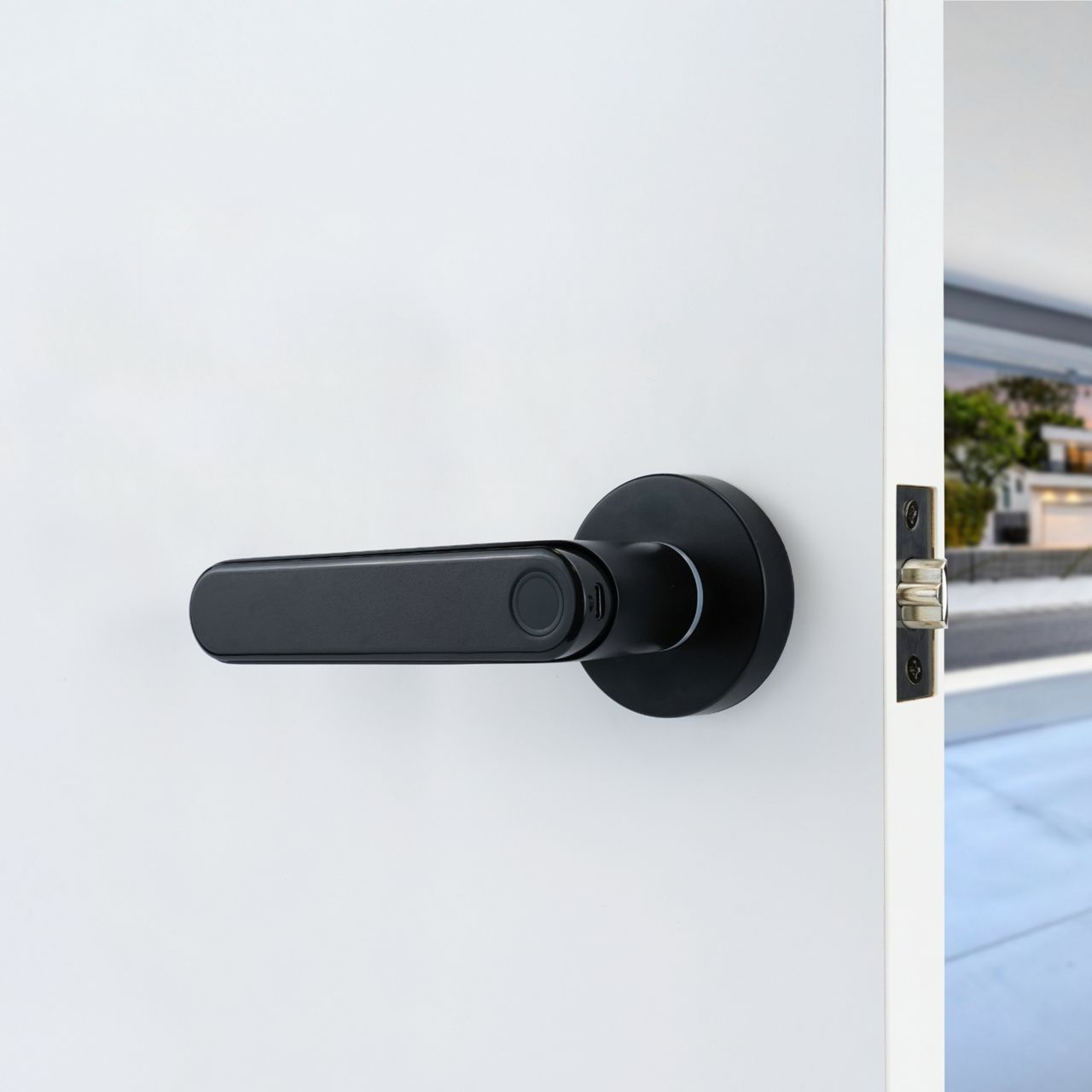 Image: Lume Interior Smart Lever in use