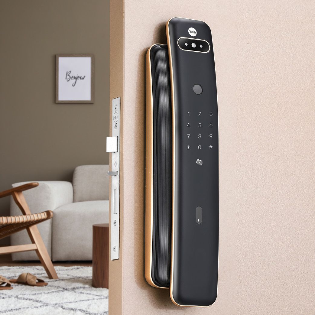 yale Luna pro smart door lock